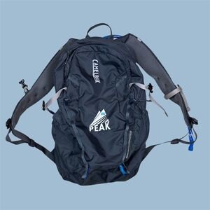 CamelBak Cloud Walker 18 Hydration‎ Backpack 2L Reservoir – Gray Hiking Daypack